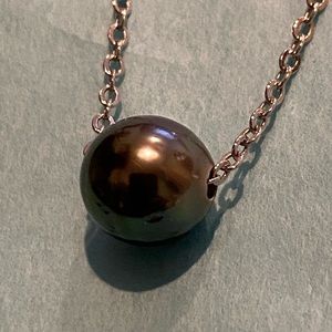 Gorgeous Tahitian Pearl Necklace